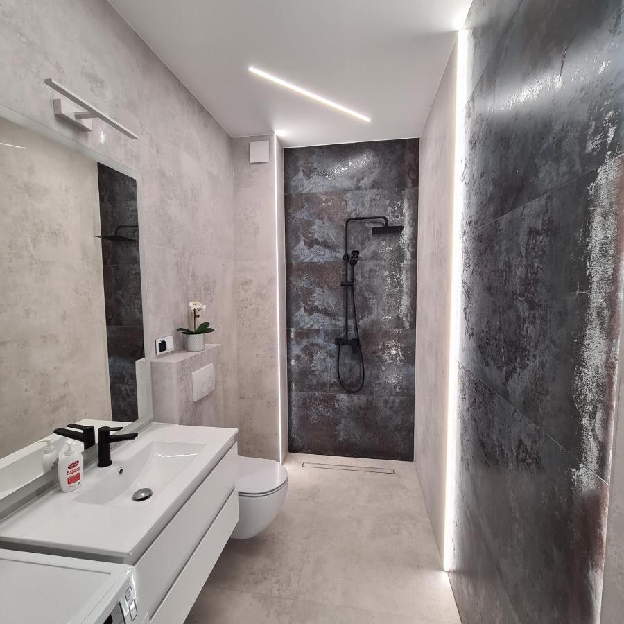 Apartament Z Tarasem Morska 8 Rewal 50M Do Morza Apartment Bagian luar foto